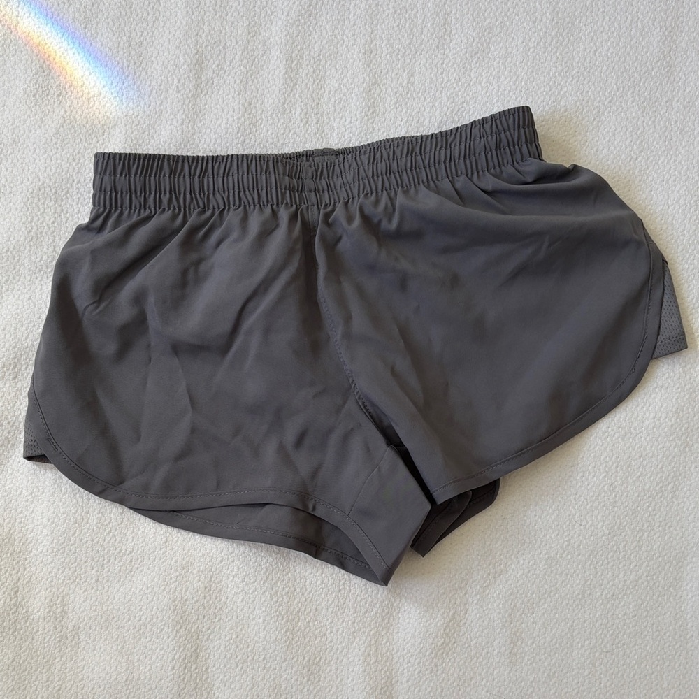 NWT Girls’ Gray Athletic Shorts Size small